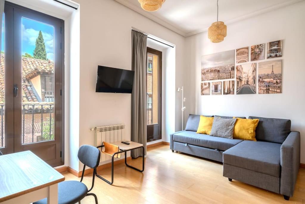 Flat In Barrio De Las Letras / Cervantes20 Мадрид Экстерьер фото